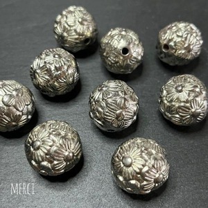 【2個】メタル風サークルフラワーアクリルビーズ/スペーサー/プラスチック/CCB/樹脂