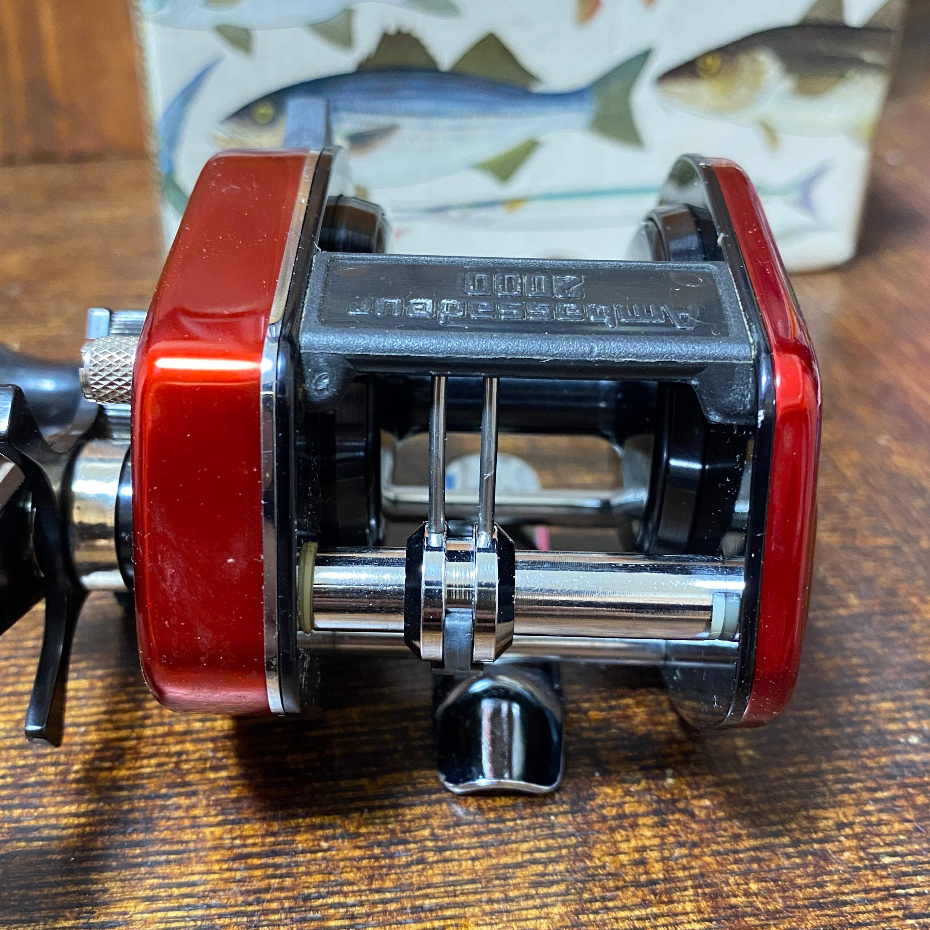 80's ABU Ambassadeur 2000 RED #820600 [3900] | Tackleshop GTA