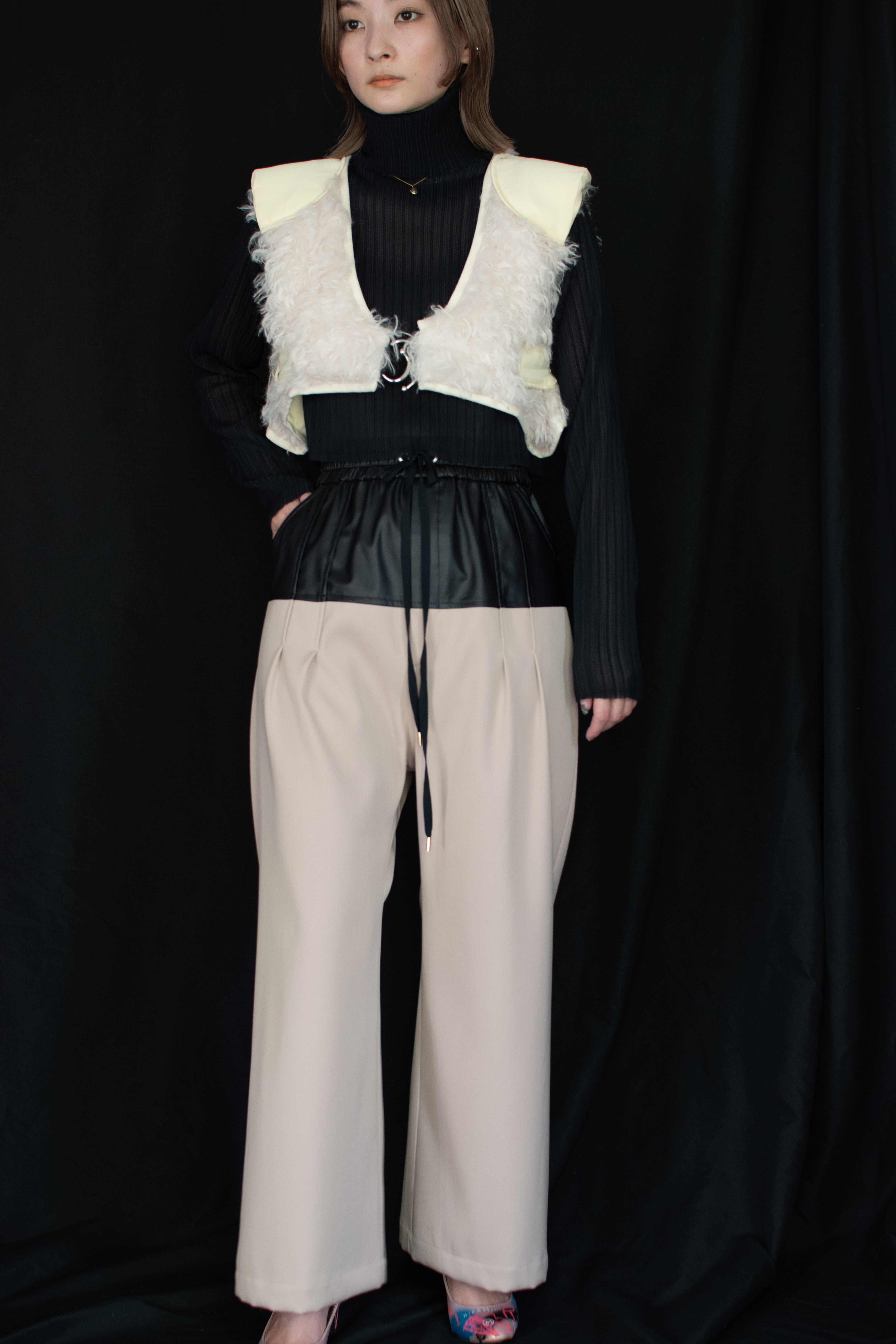 kishidamiki fur cropped top black 【公式通販】