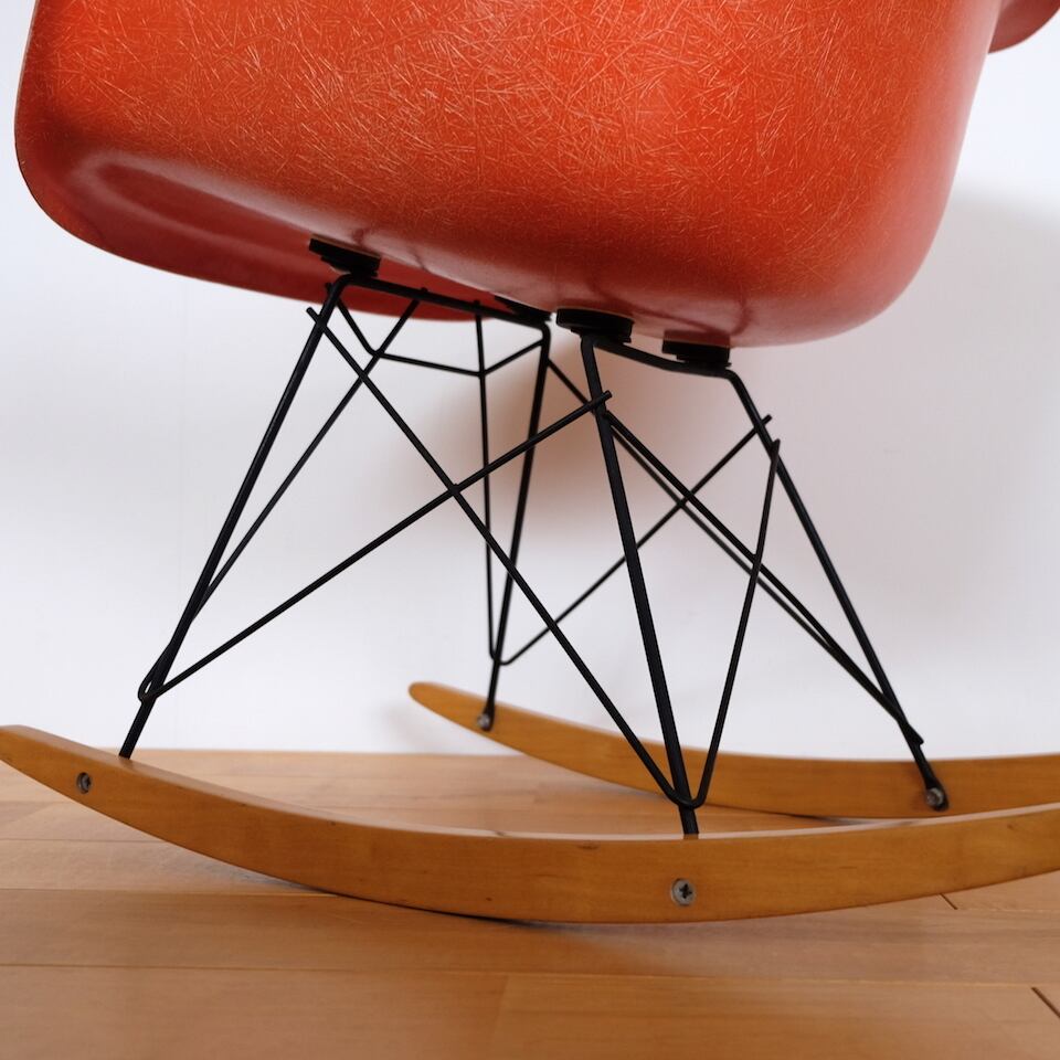 Herman Miller（ハーマンミラー） アームシェルチェア ロッカーベース ...