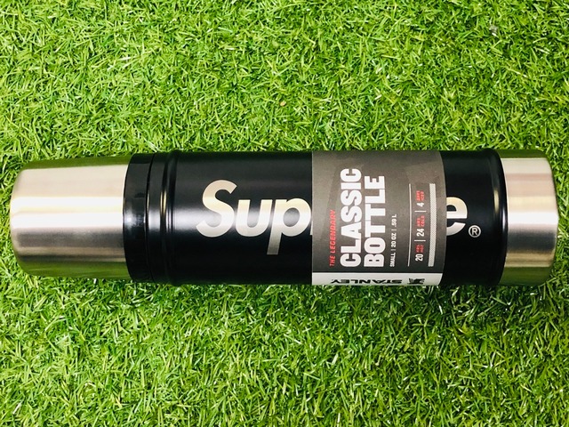 Supreme 19AW STANLEY 20oz VACUUM INSULATED BOTTLE BLACK 41JG7817