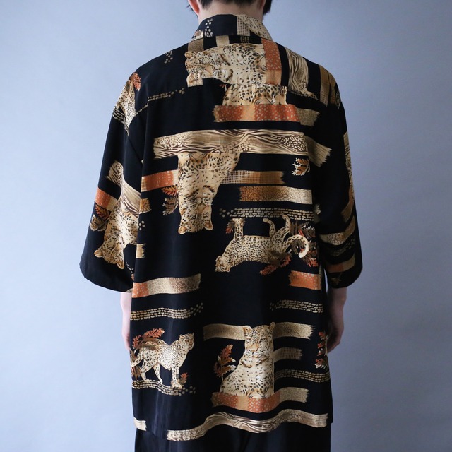 "豹" multi many pattern over silhouette h/s shirt