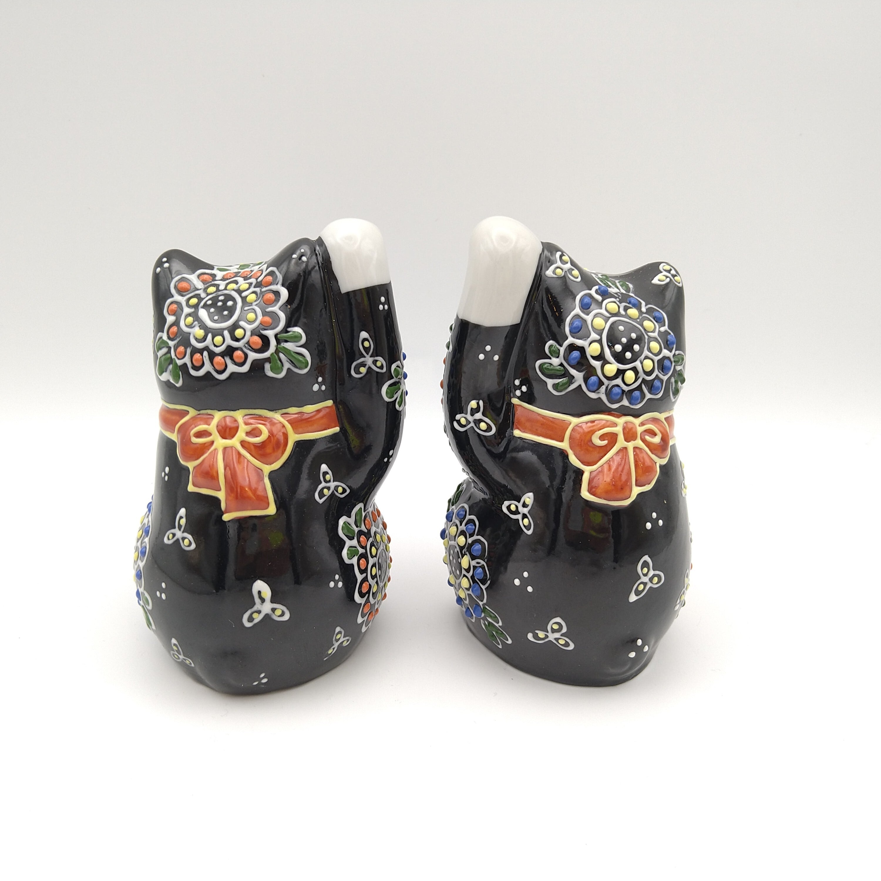 くろ色の招き猫 盛り（右手あげ、左手あげ）」友山 | kutanieishin