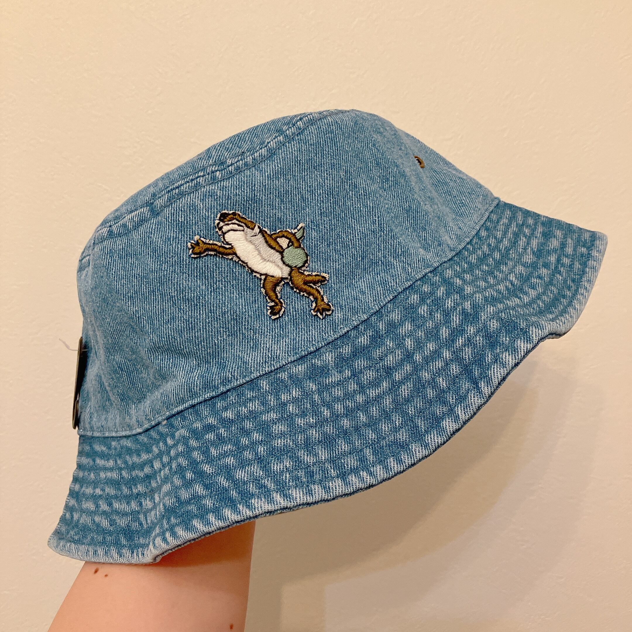 今井アレクサンドル作品(おたまじゃくし 金魚様) 今井アレクサンドル作品(おたまじゃくし 金魚様)