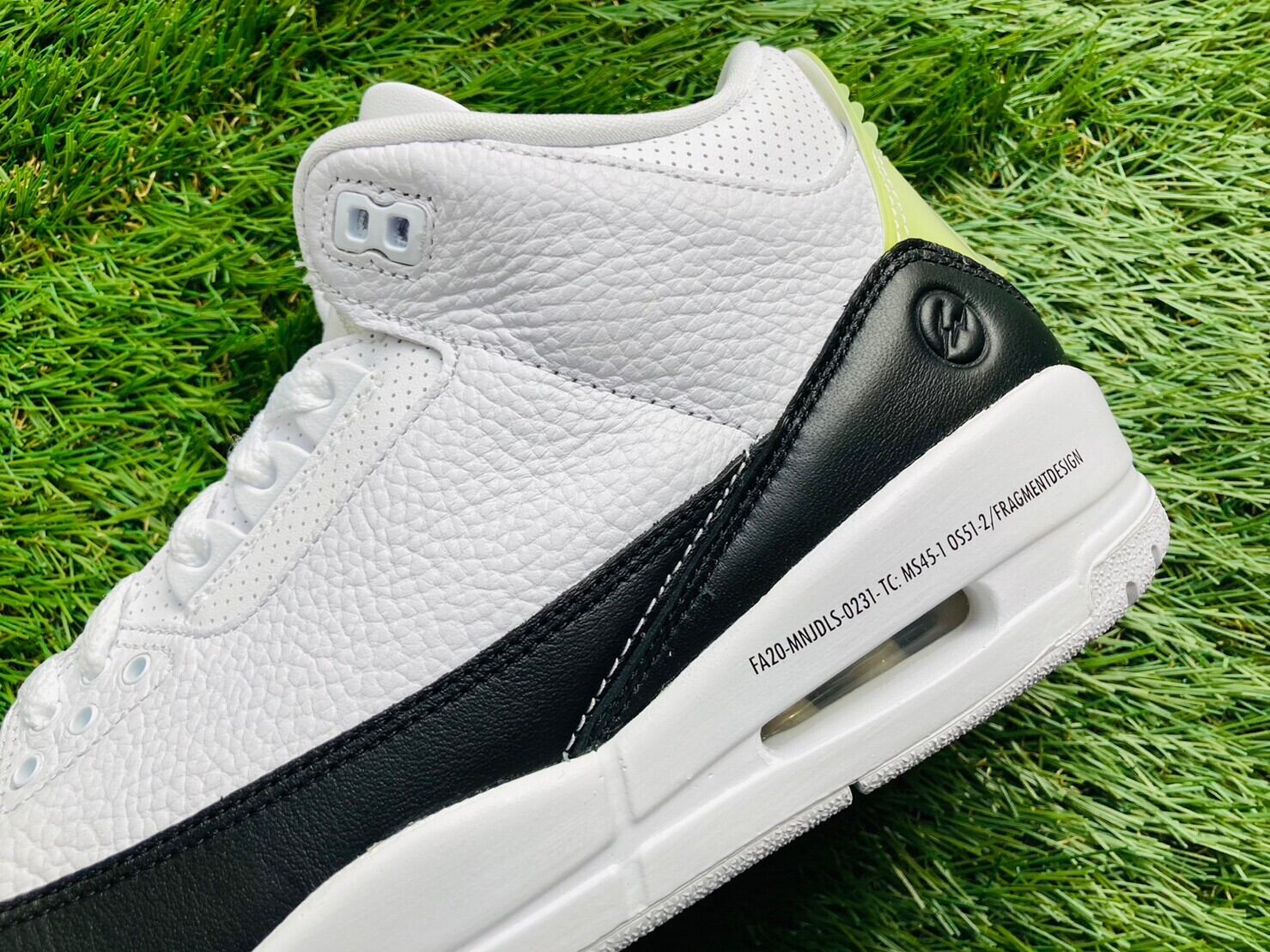 NIKE × FRAGMENT AIR JORDAN 3 RETRO SP DA3595-100 29cm 11622 