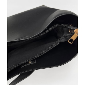 ショルダー トート バッグ PUレザー レディース 韓国 通勤 通学 小さめ きれいめ 大人 カジュアル おしゃれ シンプル クラシック 上品 ブラック 黒 ショルダーバッグ 大人可愛い 大人女子