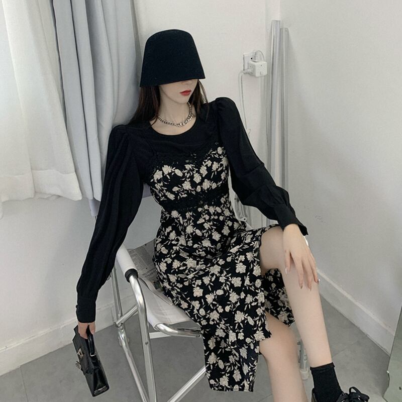 フランスのレトロなVネックの黒い小さな花柄のサスペンダードレス女性の秋の長袖ミドル丈スカートボトミングスカート ブラックストロベリース62859506698