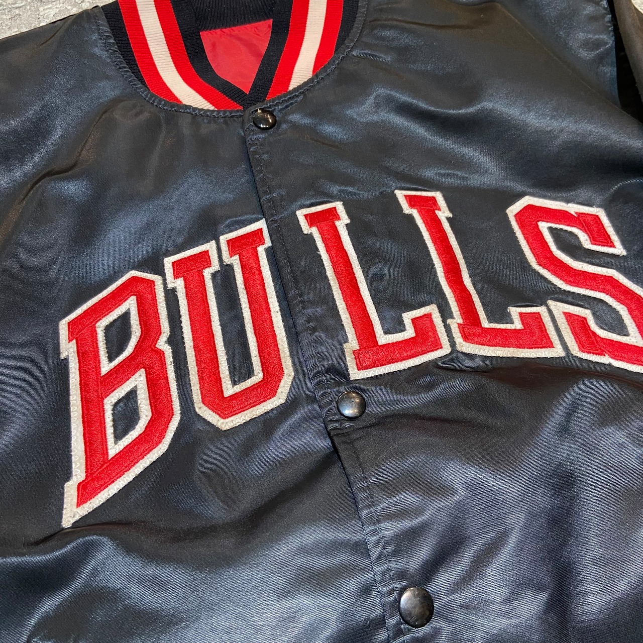 90s STARTER / USA製 NBA シカゴブルズ サテンスタジャン サイズL 