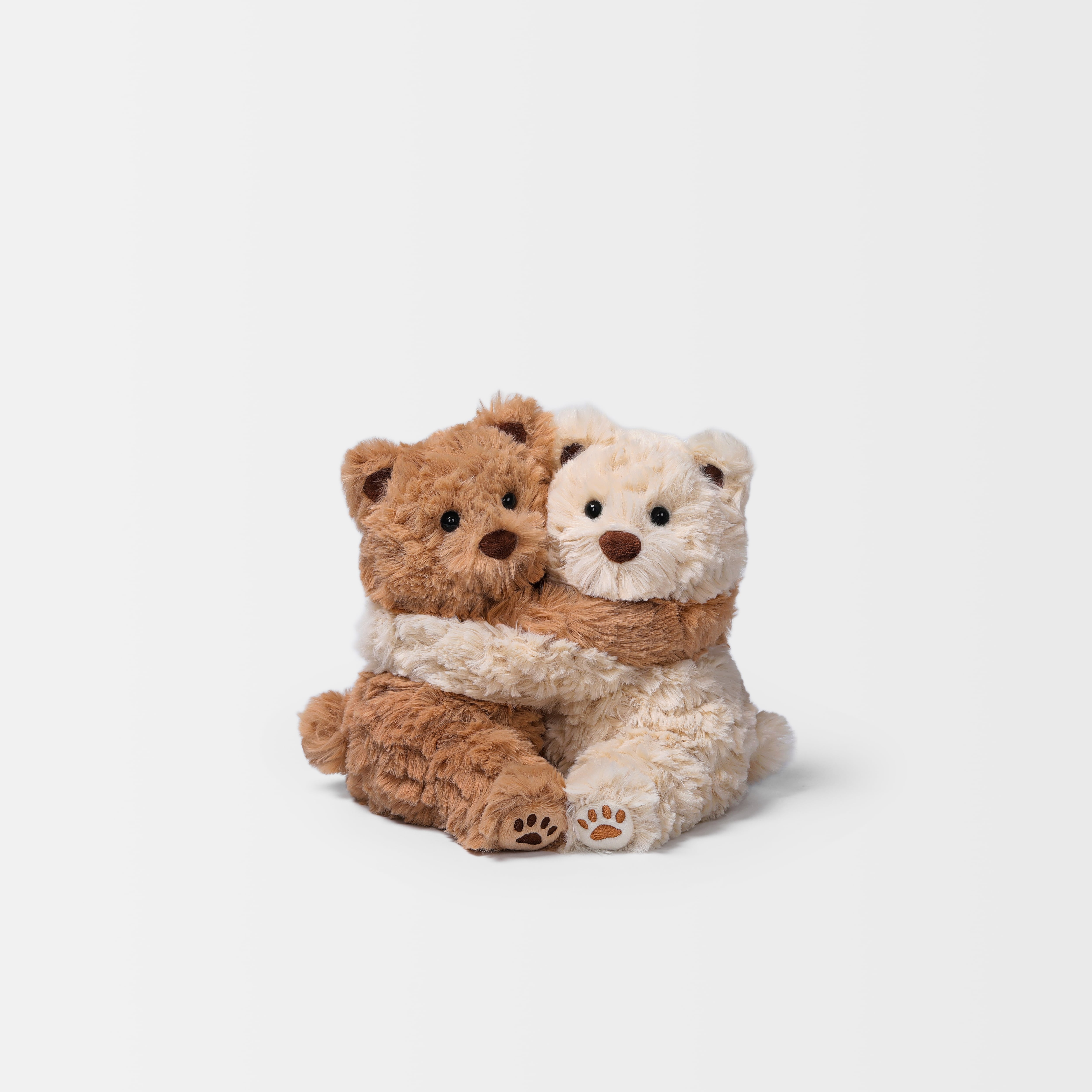 Raffles Bear Hugs_MC500012