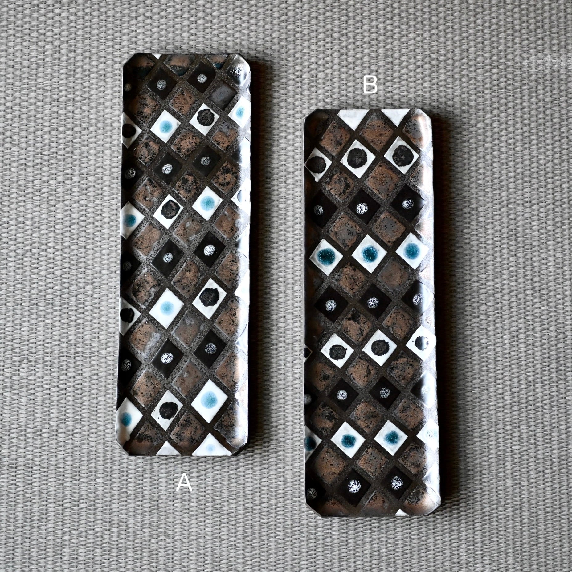 黒金白チェック長皿