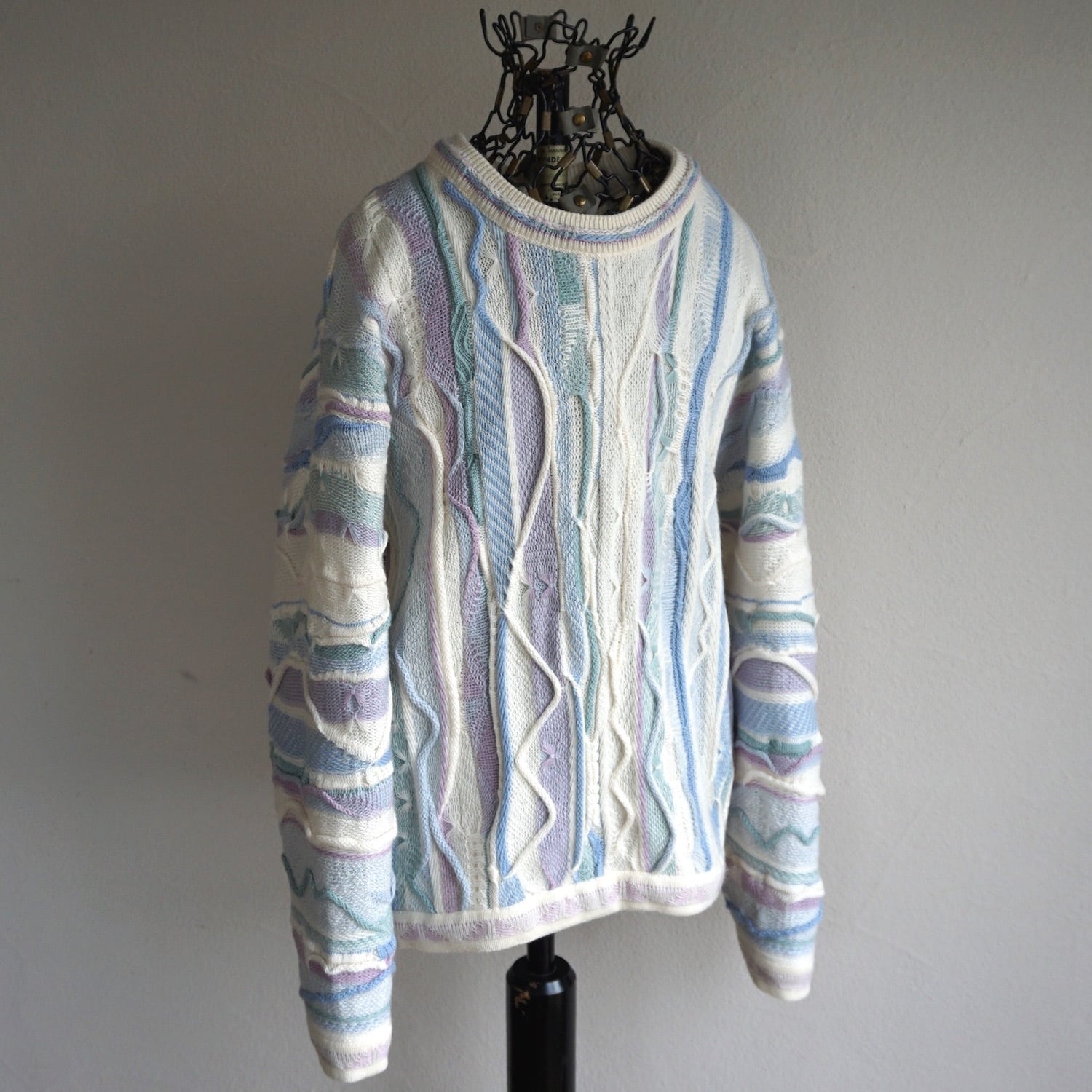1990's AUSTRALIA製 [Purely Australian CLOTHING CO] 3Dニットセーター ホワイト×パステル系  表記(men's XS) オーストラリア ヴィンテージ