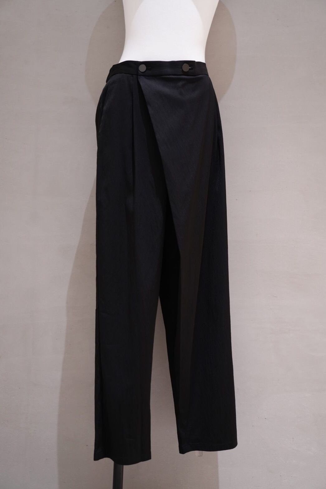 SOE READY TO WEAR pants navy | Connecter Tokyo by Brand Collective