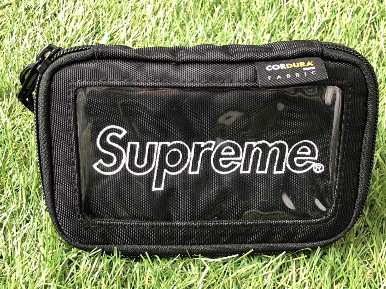 【新品未使用】Supreme Wallet Small Zip Pouch