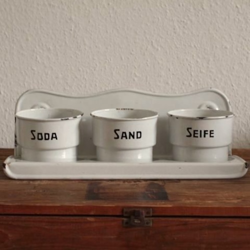 ドイツ ホーローのサボンラック/洗剤入れ ホワイトsoda,sand,saife