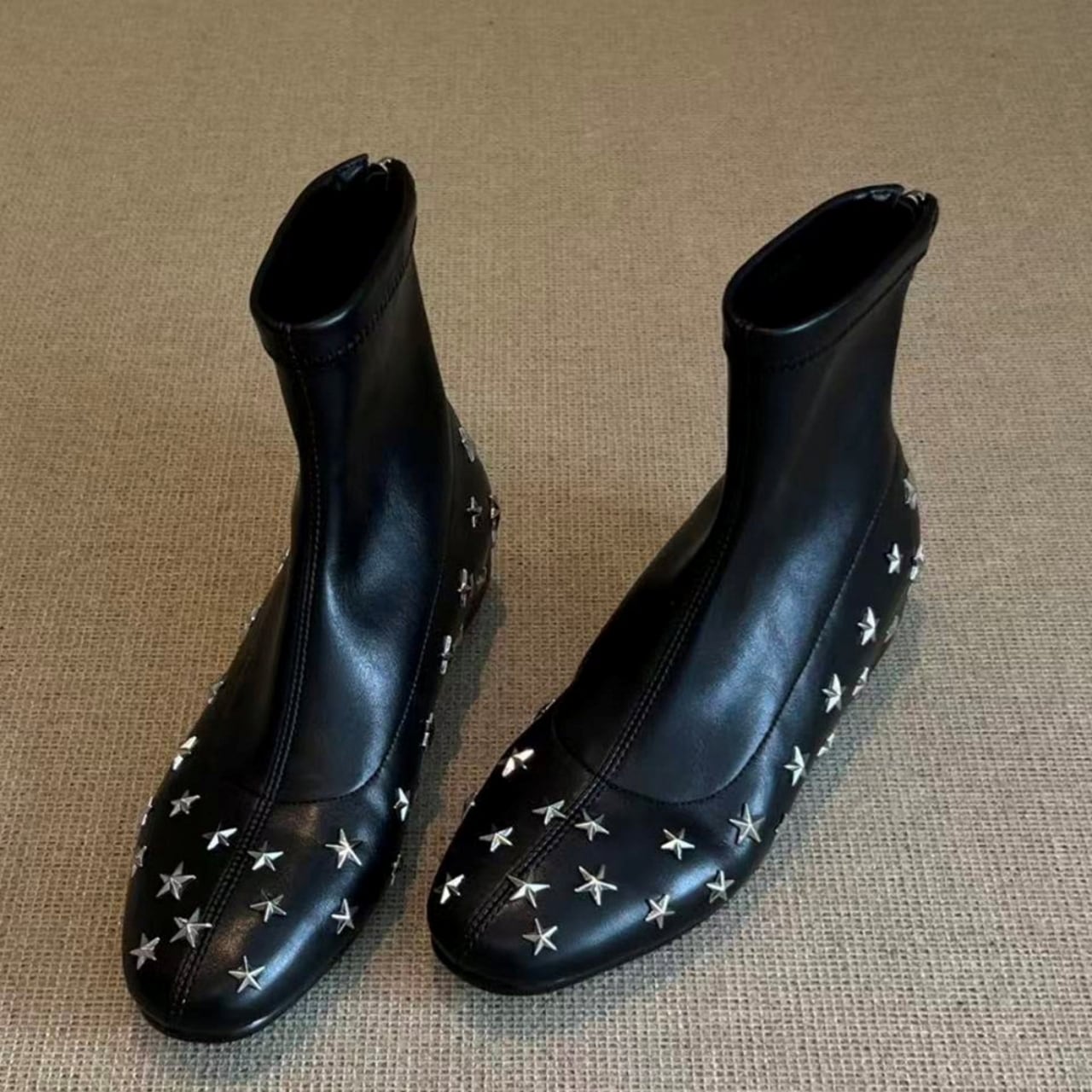 Star-Patterned Short FauxLeather Boots 00949