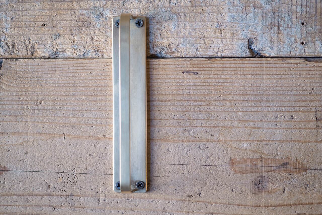 Brass Handle Flat 165