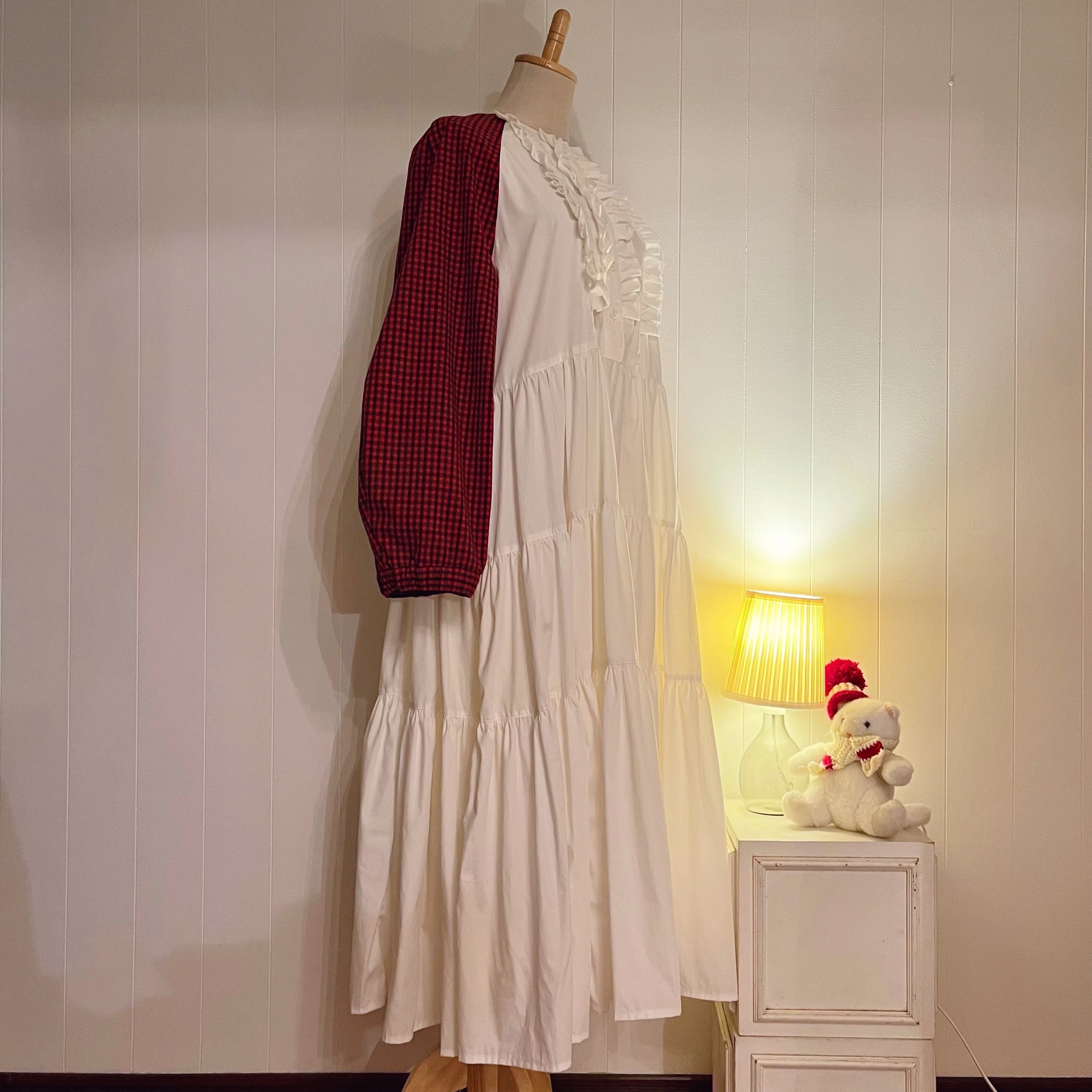 original / white × red check raglan sleeve one-piece