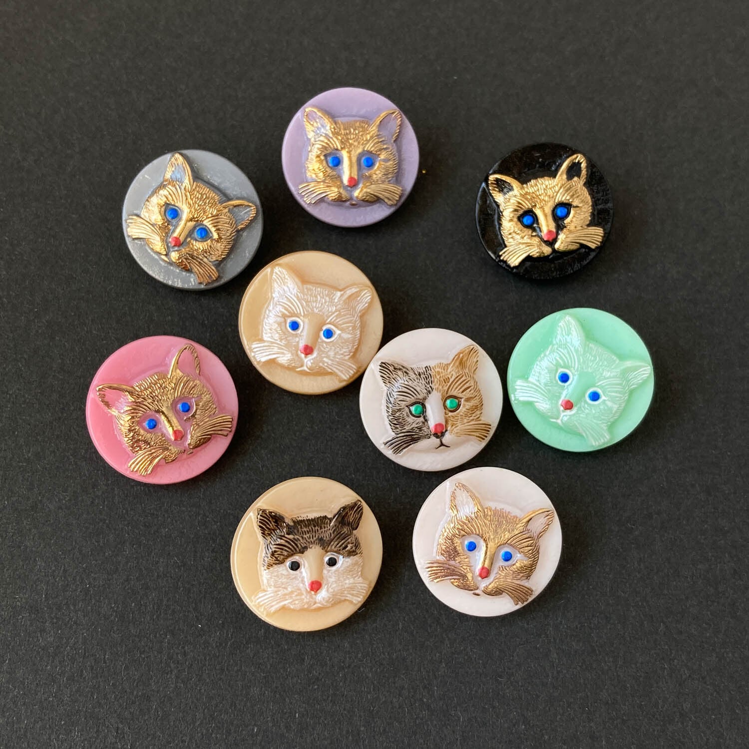 新色追加〉チェコガラスボタン-Cat（18mm） | Dua-アクセサリーパーツ