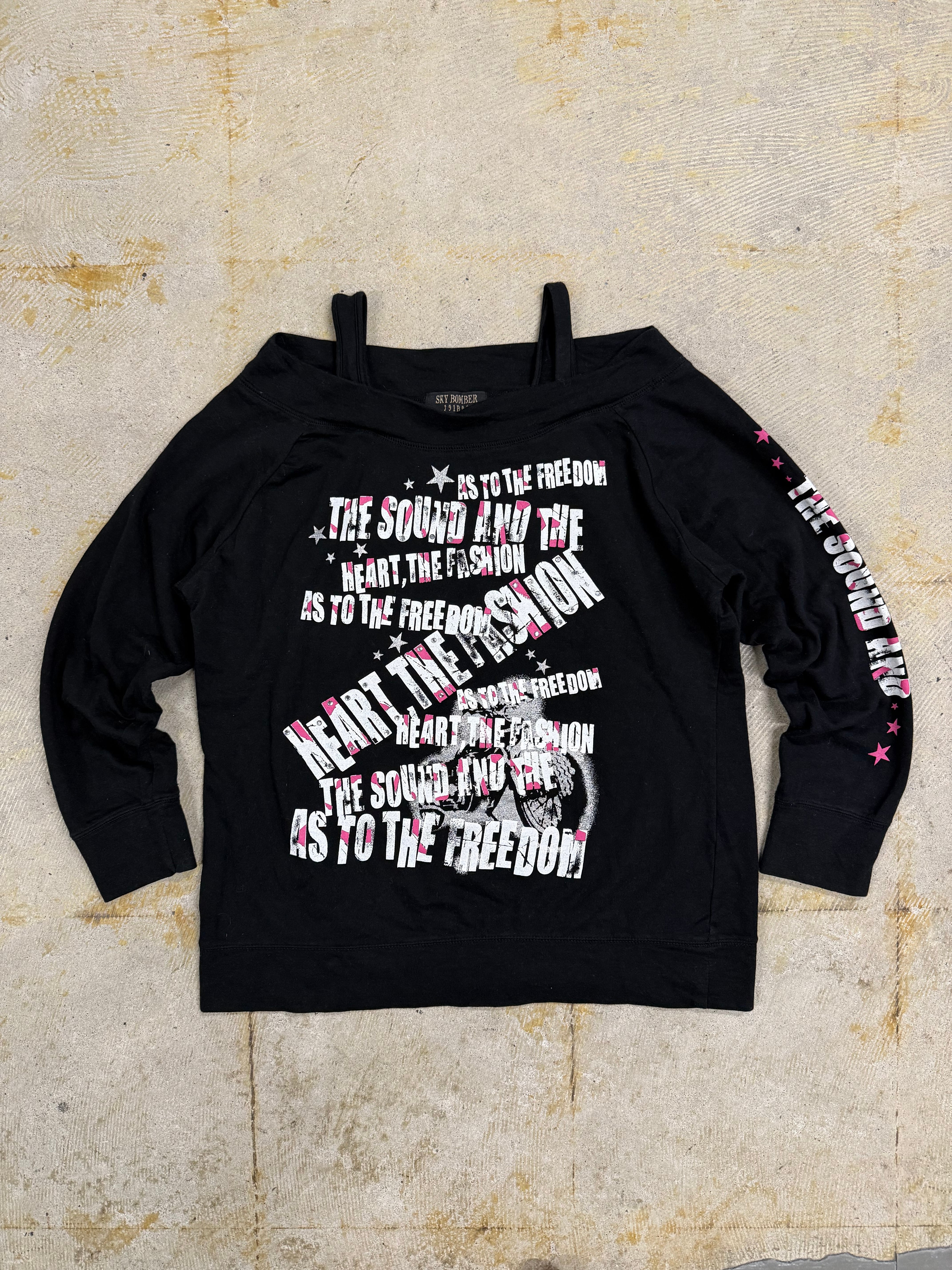 kmrii×soarコラボロンT KMRii × SOAR original design long-sleeved T-shirt | SOAR shop