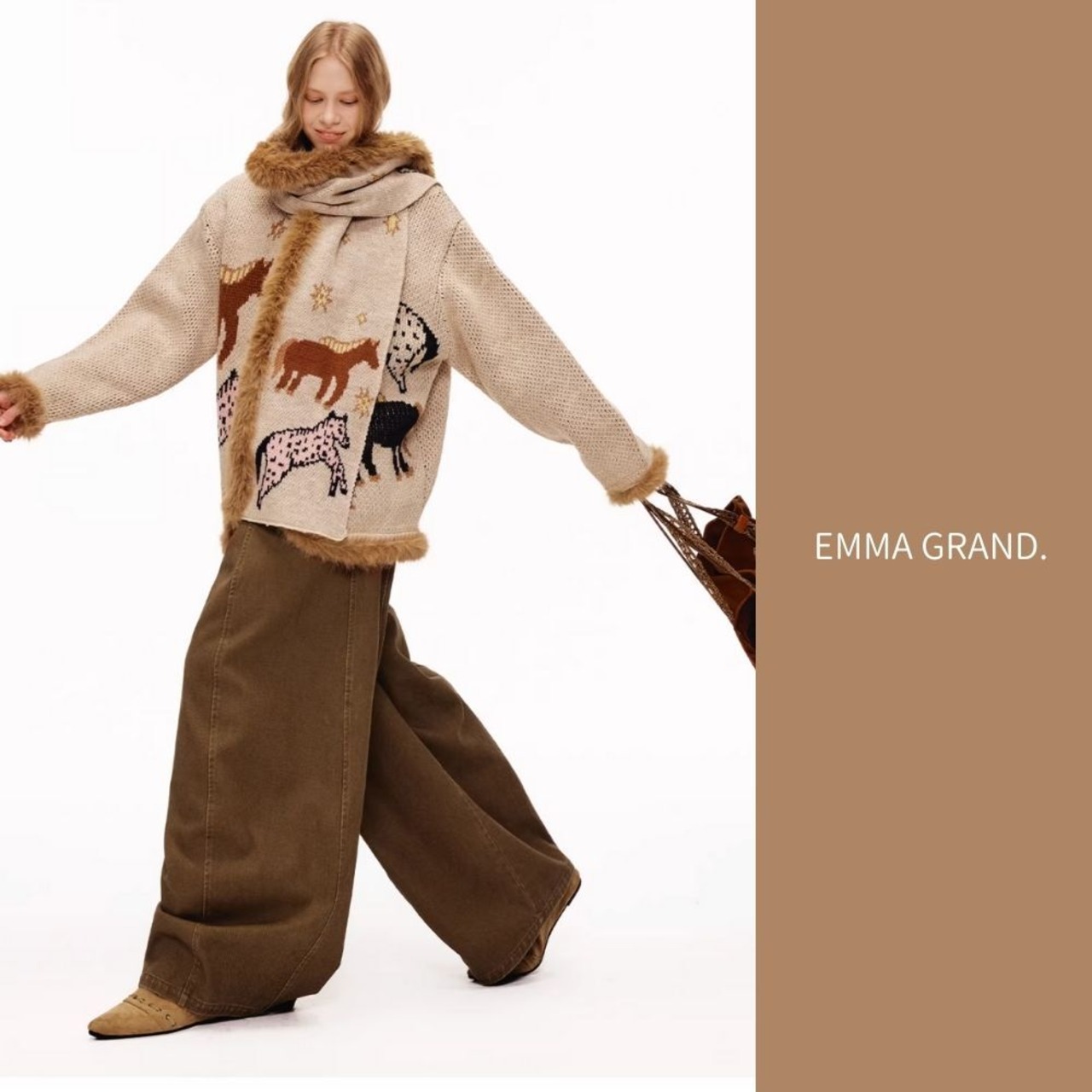 星降る夜に佇む馬たちのファーニットカーディガン E00621