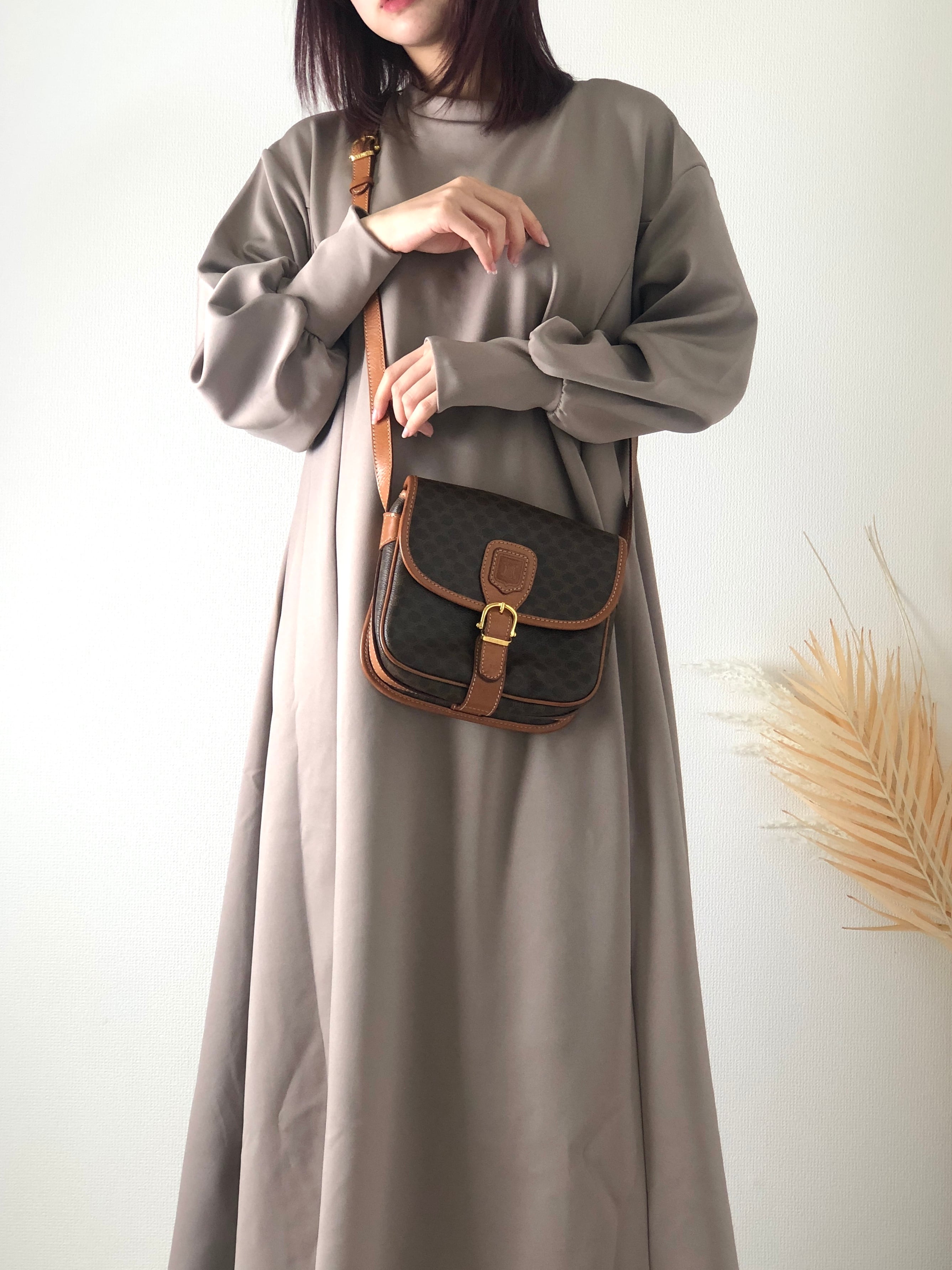 CELINE セリーヌ マカダム ブラゾン型押し レザー フロントバックル