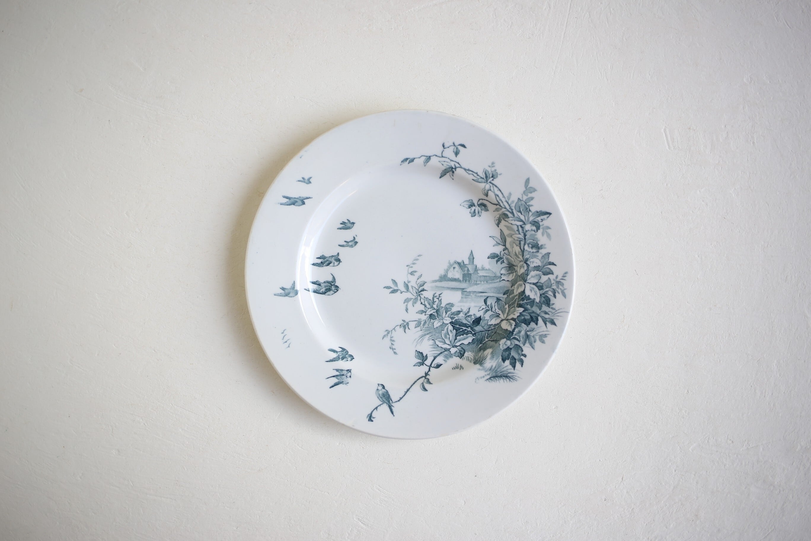 フランス アンティーク GRAND DEPOT Emile BOURGEOIS 「鳥と田園風景」 プレート 約23cm N-04653a