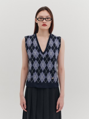 [EENK][WOMEN] Argyle Knit Vest – Navy 正規品 韓国ブランド 韓国通販 韓国代行 韓国ファッション インク 日本 店舗