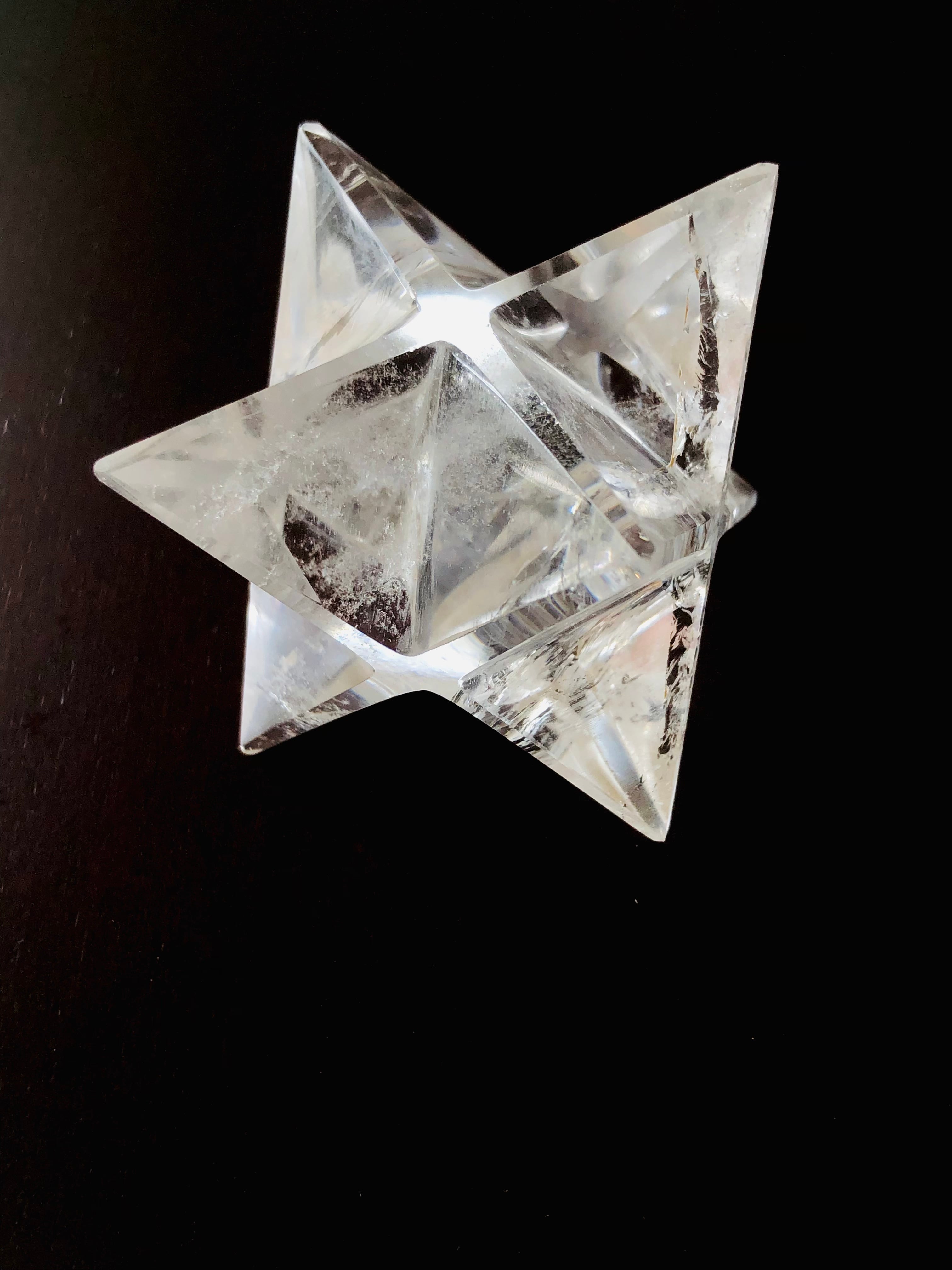 神秘の水晶！レムリアンシードクリスタルのマカバスター | 虹色の星