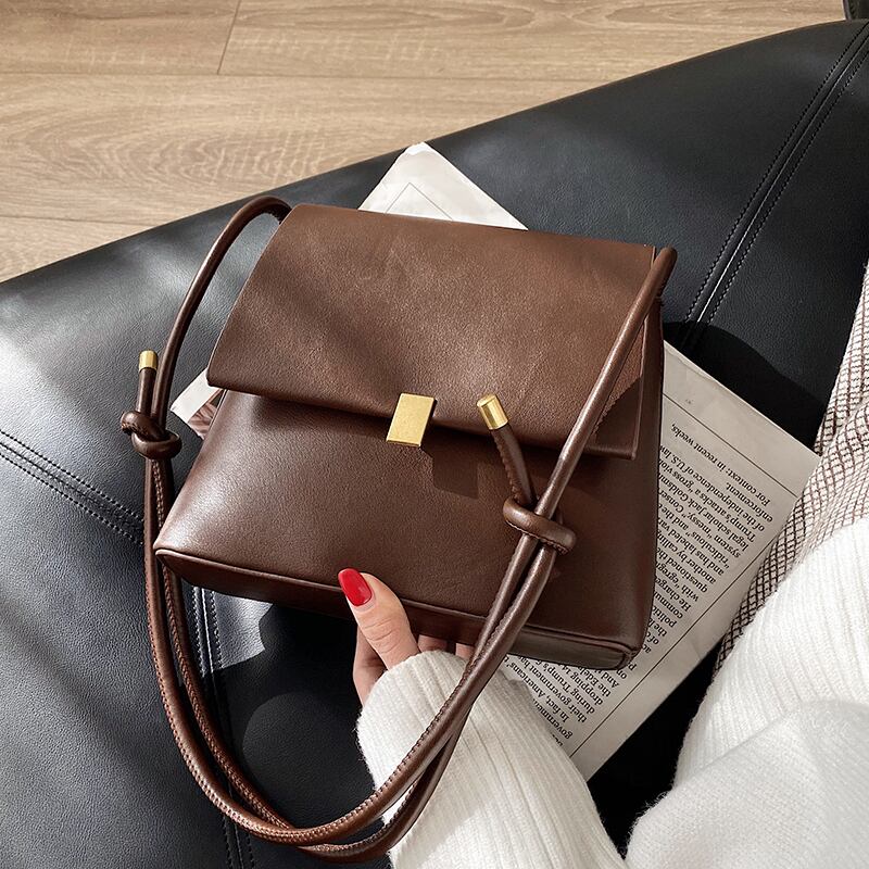 スタンダードオータムウィンター レトロ 秋物 冬物 スクウェア メッセンジャーバッグ Tiancai_Wing_Bag29510956277