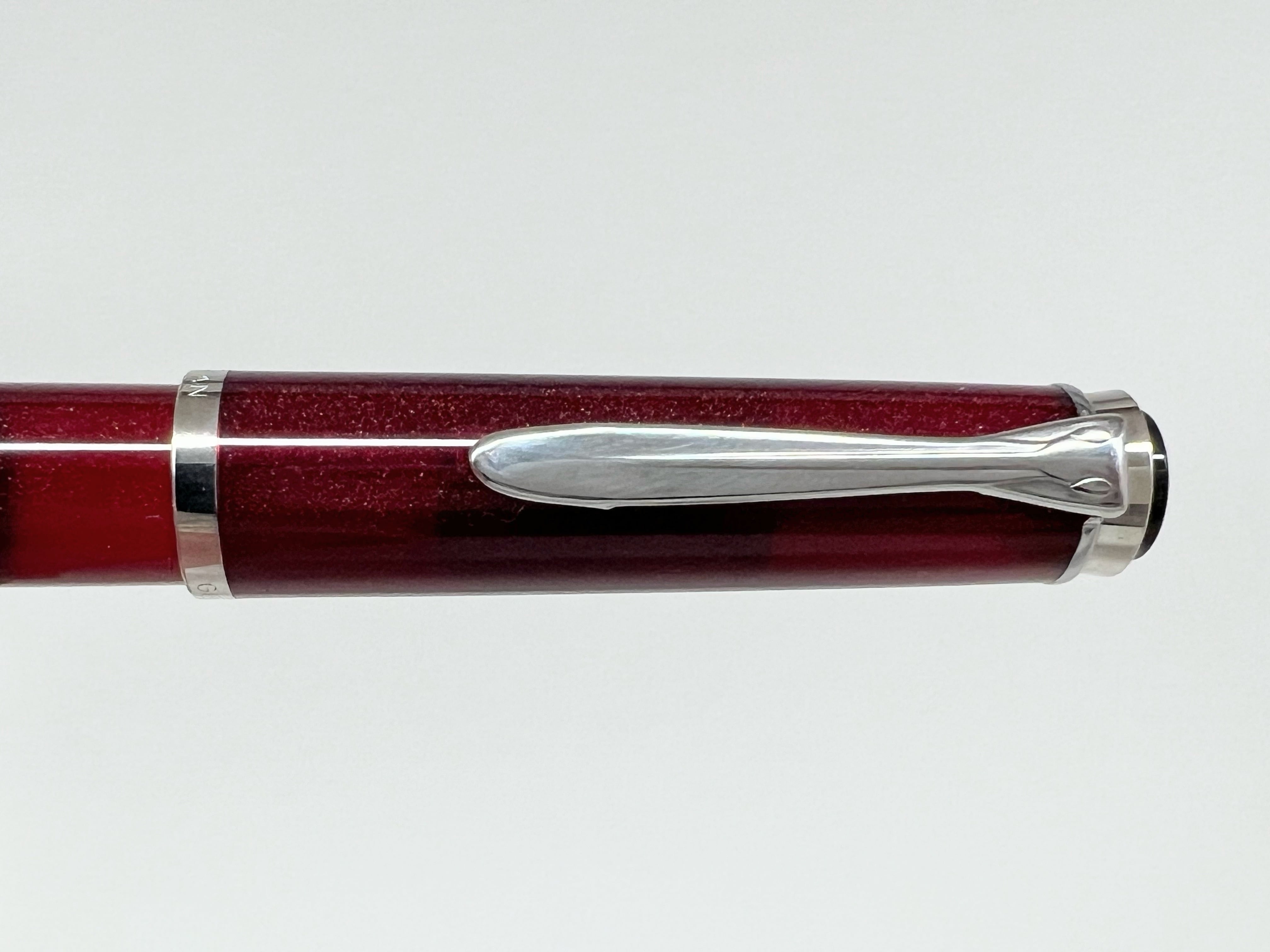 Pelikan 万年筆 クラシック M205 スタールビー　新品未使用 即日出荷OK】Pelikan ペリカン 万年筆 特別生産品 M205 Star Ruby