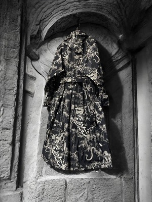 17's Alexander McQUEEN Layered Lapel Graphic Trench Coat 38