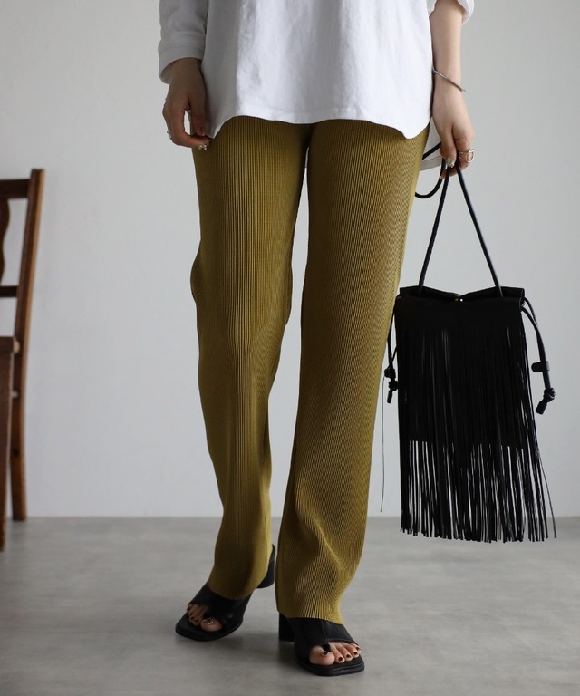 カッティングプリーツパンツ