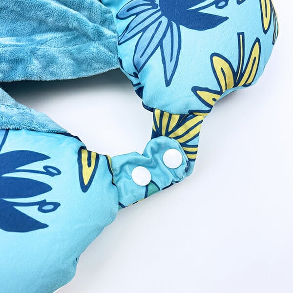 ムーミン フード付きネックピロー 枕 旅行 | キャラクターグッズの