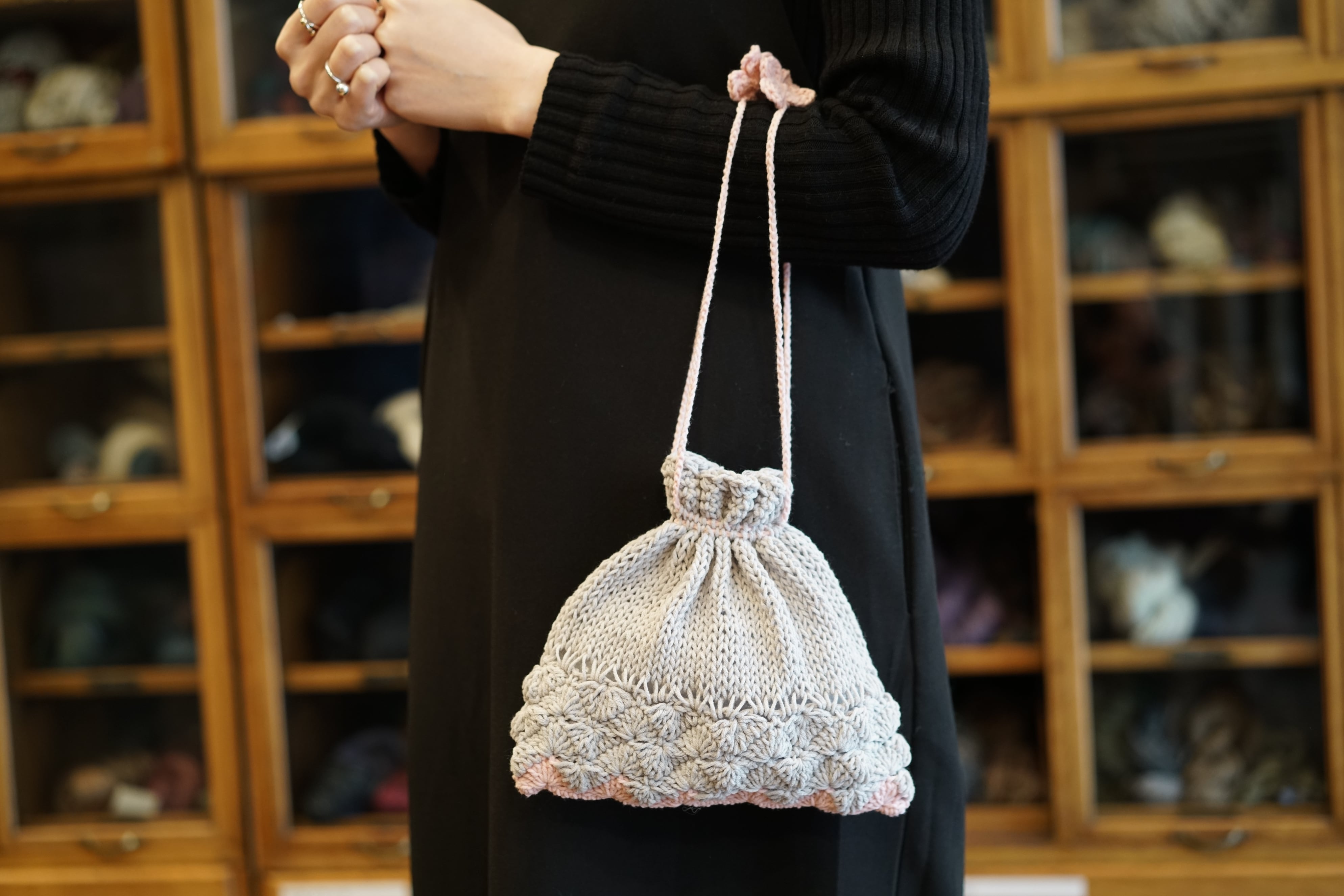 お花❀ストラップの巾着ポーチ』編み物キット by doliminue