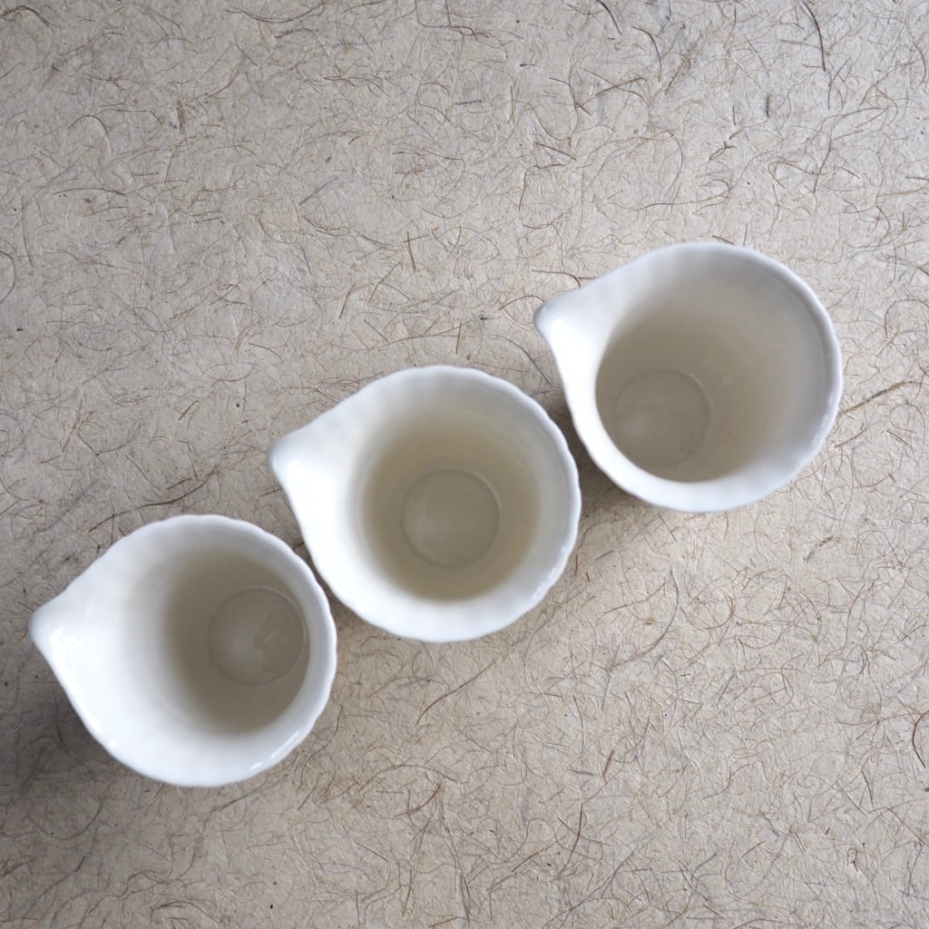 色原 昌希/白磁 リンカ茶海(片口)