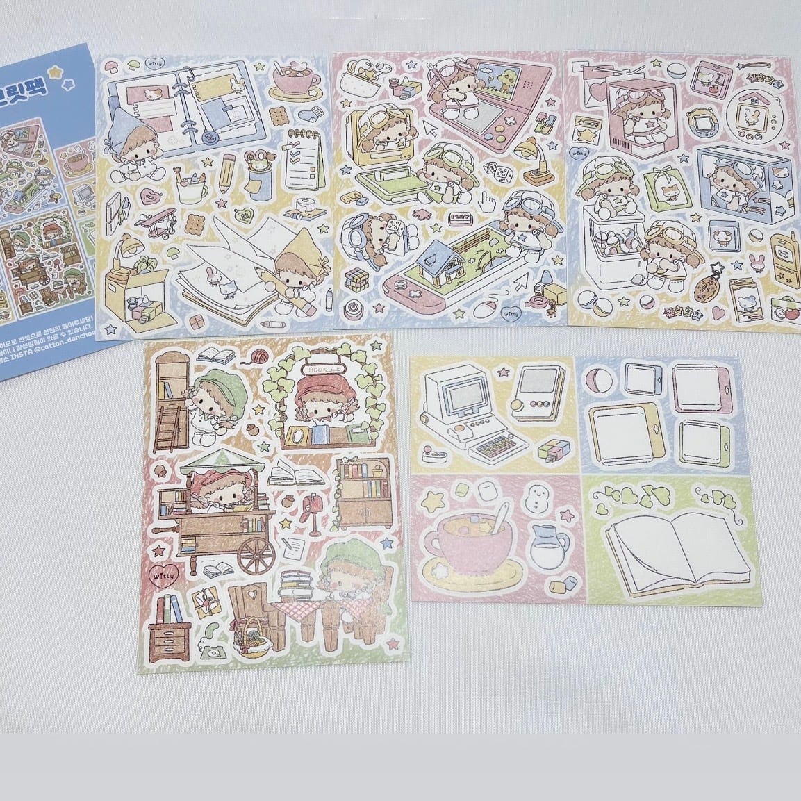 ランダムセット】韓国作家 xoxo euni 人物ステッカー10枚セット送料