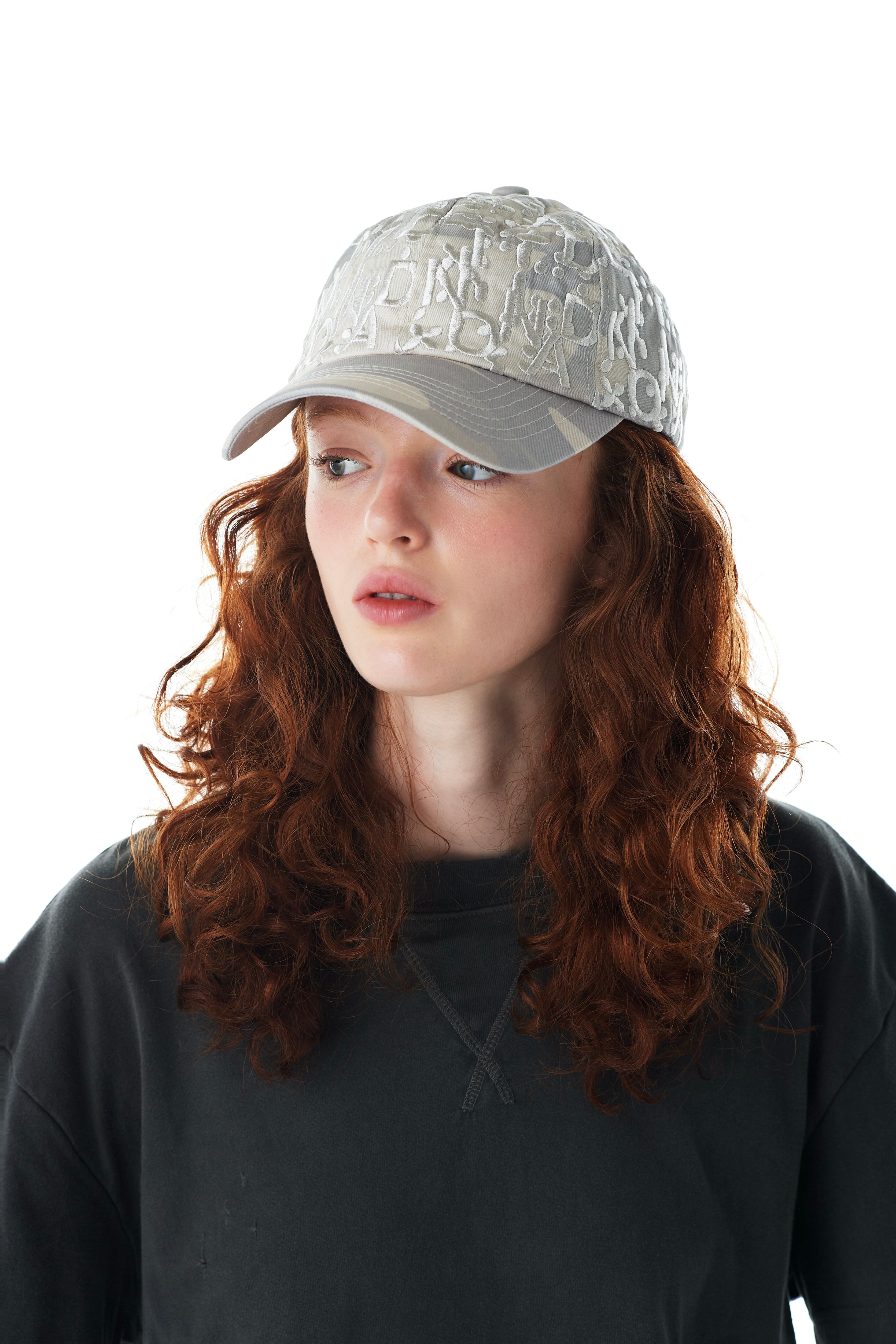 TOY / SAND | GADID ANONIEM