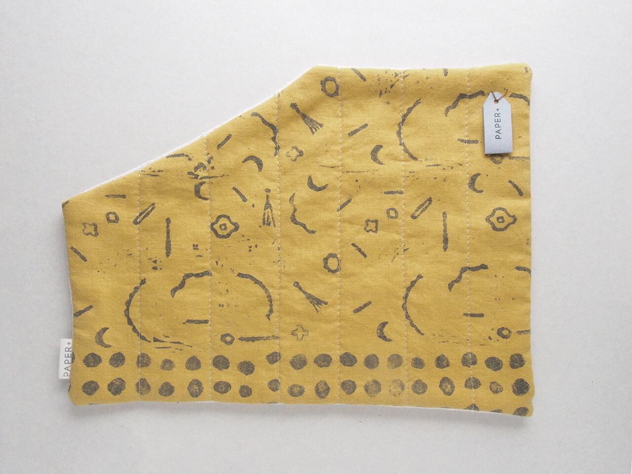 手刷りプリント台形ティーマット/カラシ