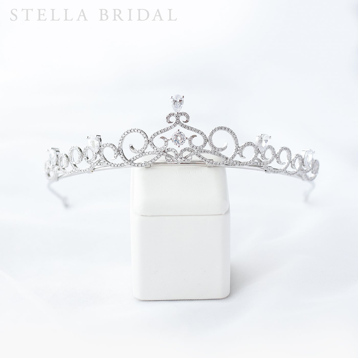 Stella Bridalのティアラ