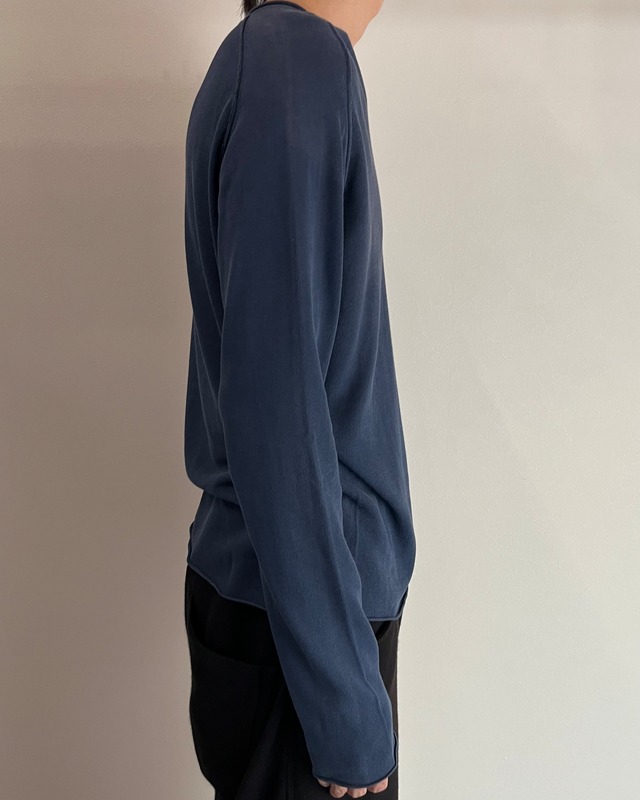 【Cruciani】deep blue round v-neck knit