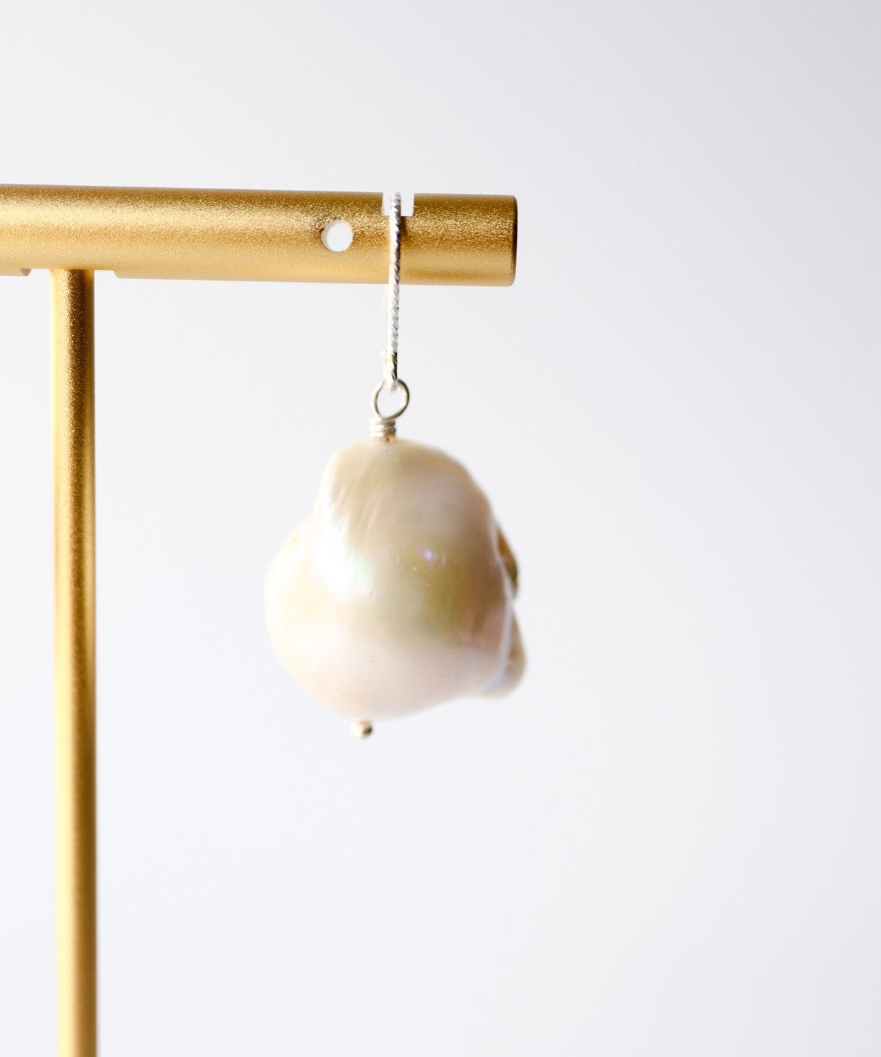 オイスターバロックパールピアス/021091