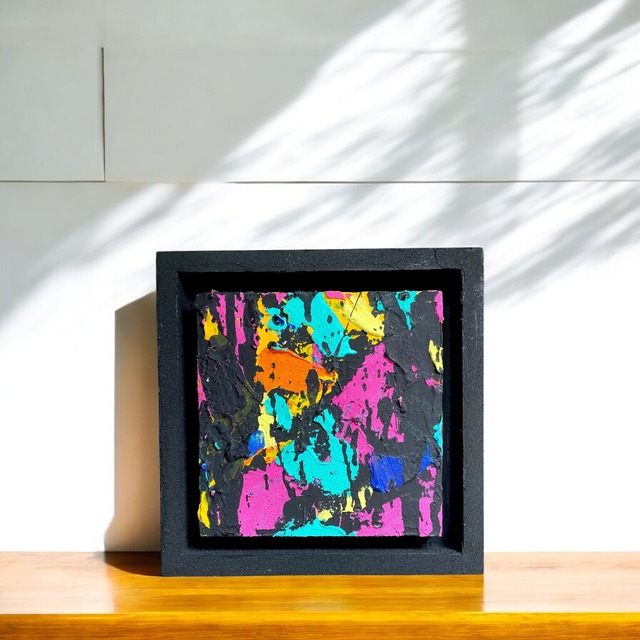the colors in the dark (15cm)
