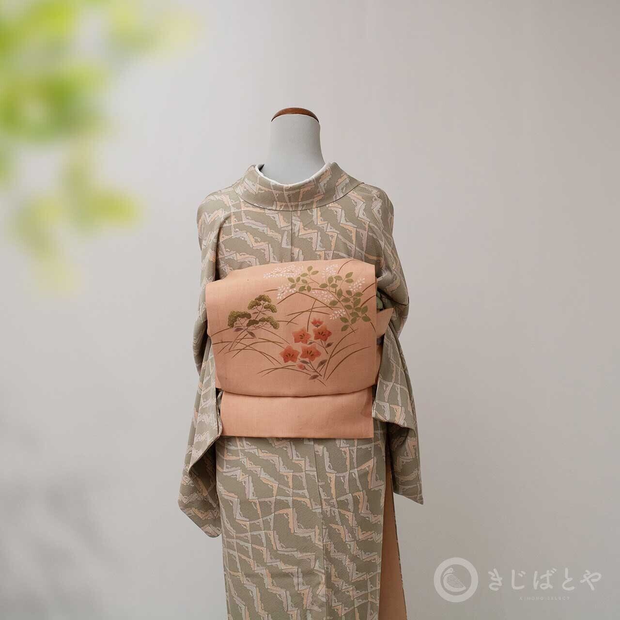 着ま専科・たちばな】3000円～正絹 一越縮緬地 袷小紋 藤鼠に