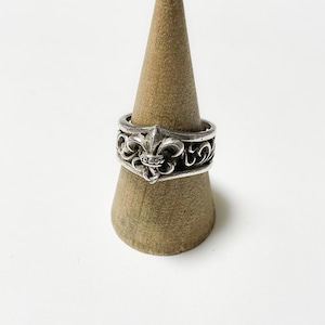 Old A&G 925 Silver Lily Flare Arabesque Gothic Ring
