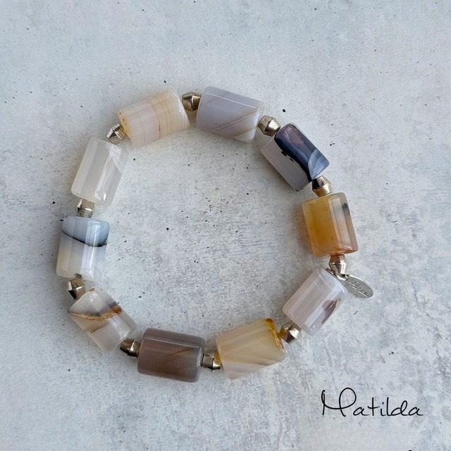 tumble bracelet（モンタナアゲート）