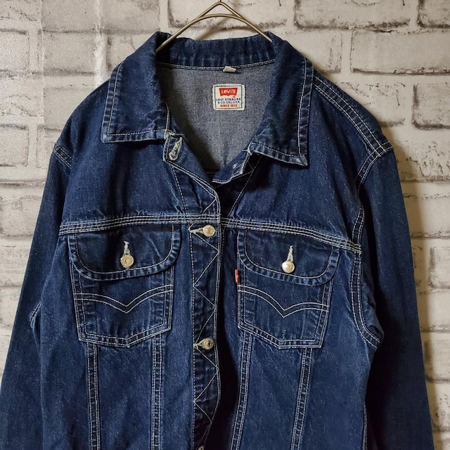 【リーバイス】ジャケット　アウトドア　キャンプ　春