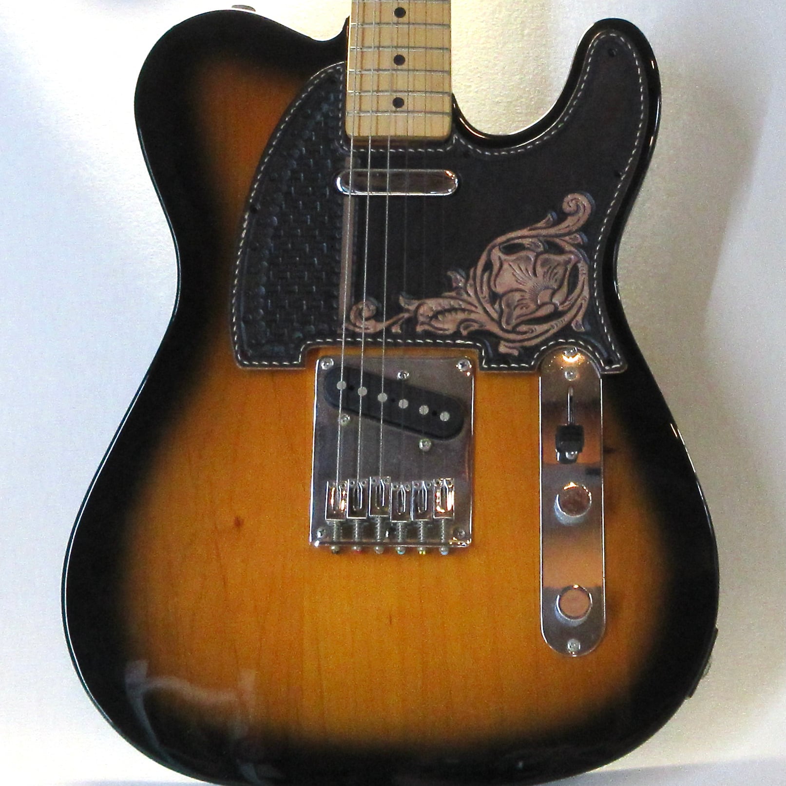 本革製ピックガード（テレキャスター／8穴用）pg016tl | wizardleather