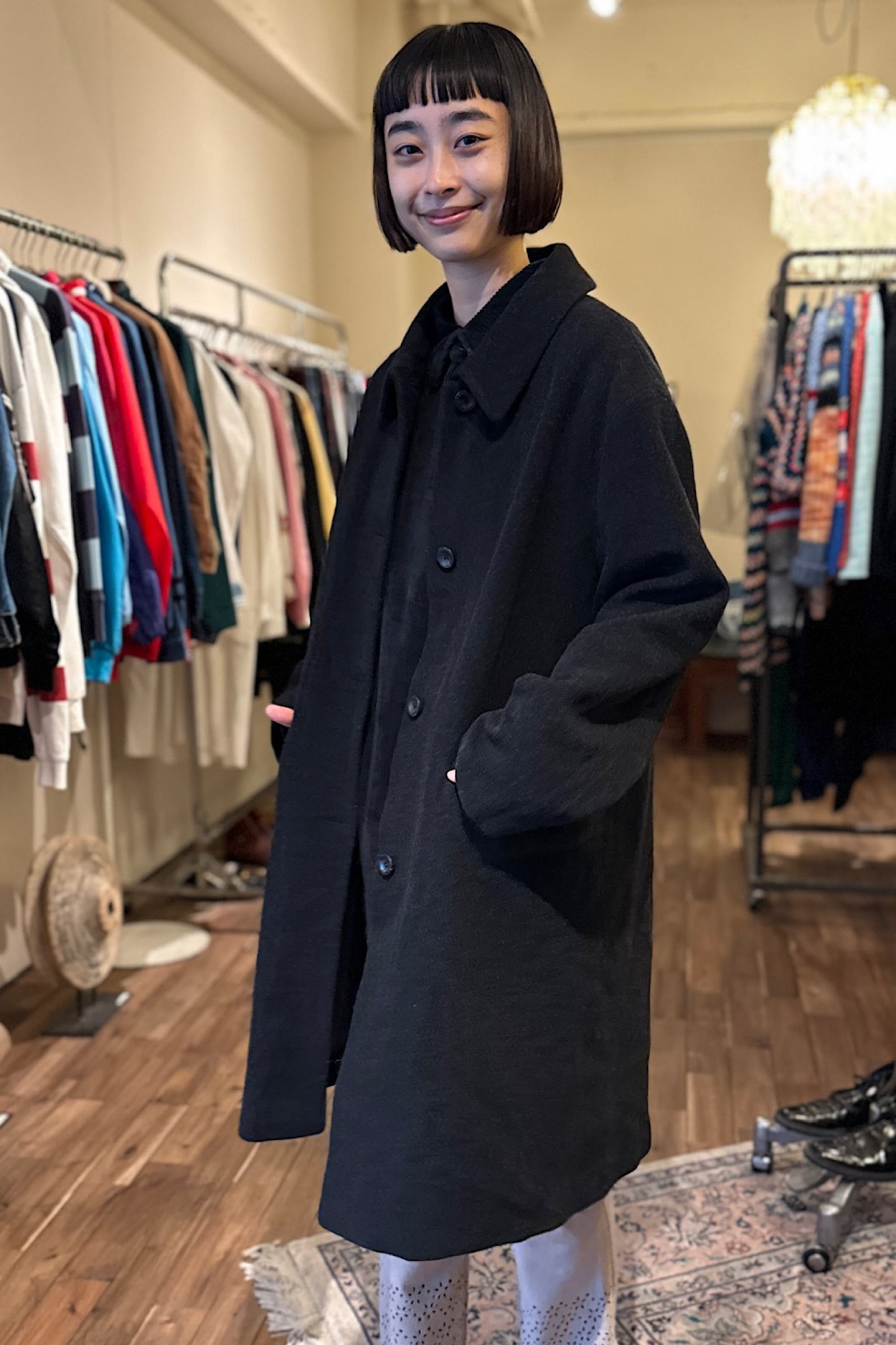 チャコールグレーオーバーコート