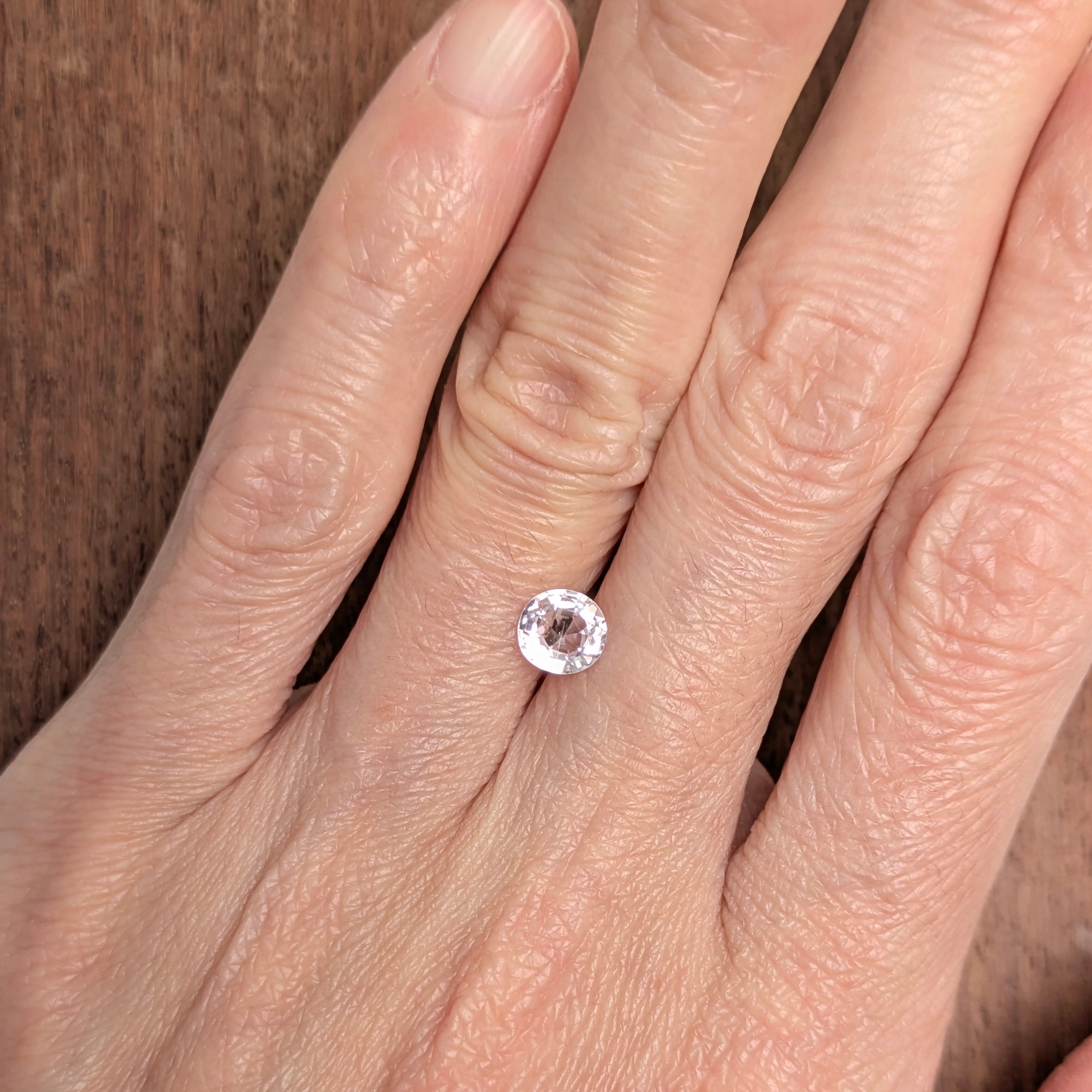 ピンクスピネルルース ミャンマー・モゴック産【0.66ct】PRO207898