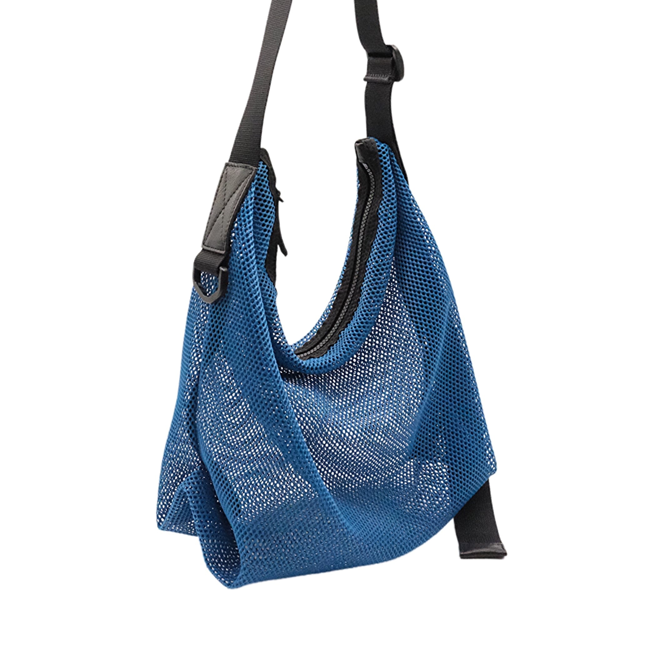 MESH ZIP SHOULDER BAG 【BLACK】 | Brick
